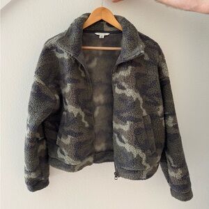 American Eagle Camo Fleece Jacket